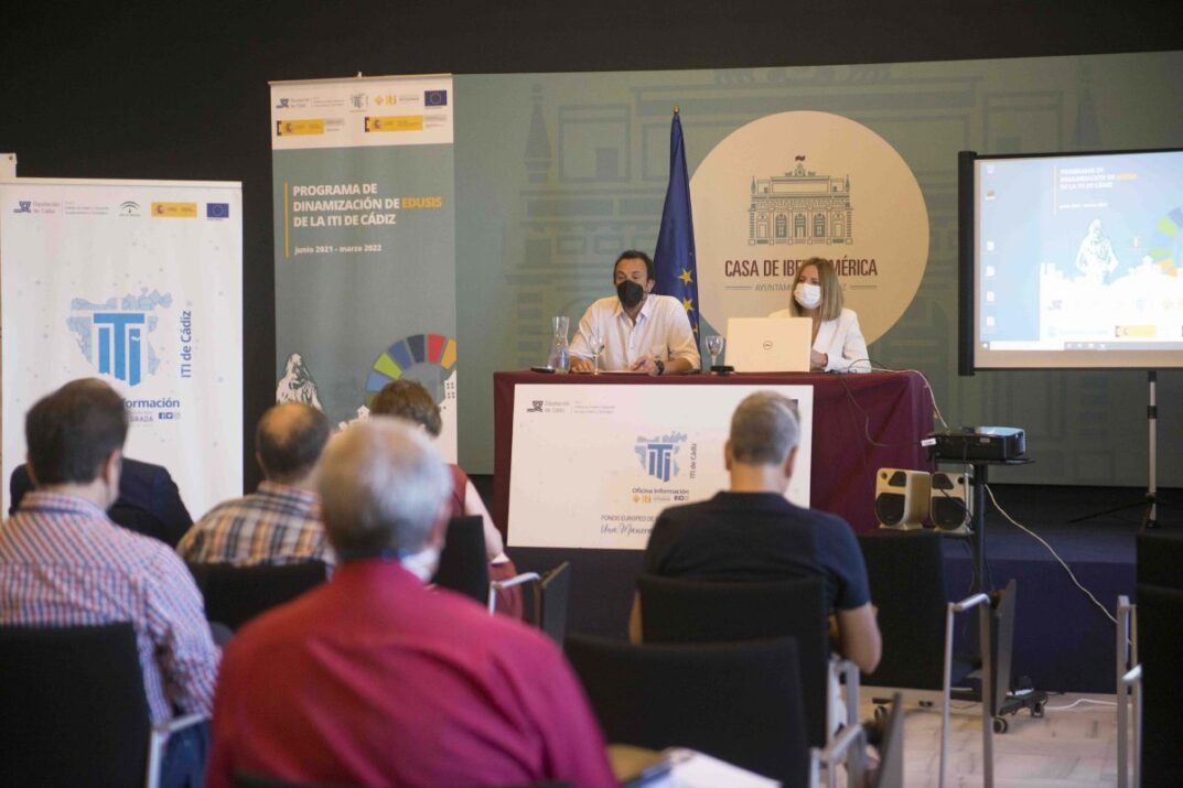 Ana Carrera inaugura junto al Alcalde de Cádiz el Primer Encuentro de la Red EDUSI ITI Cádiz de la provincia