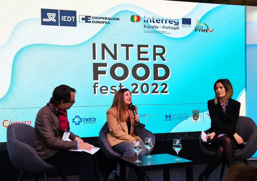 Irene García dando la bienvenida a INTERFOOD FEST 2022